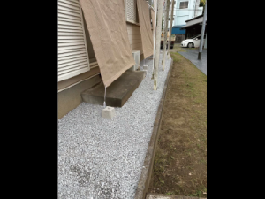 砂利の敷詰め